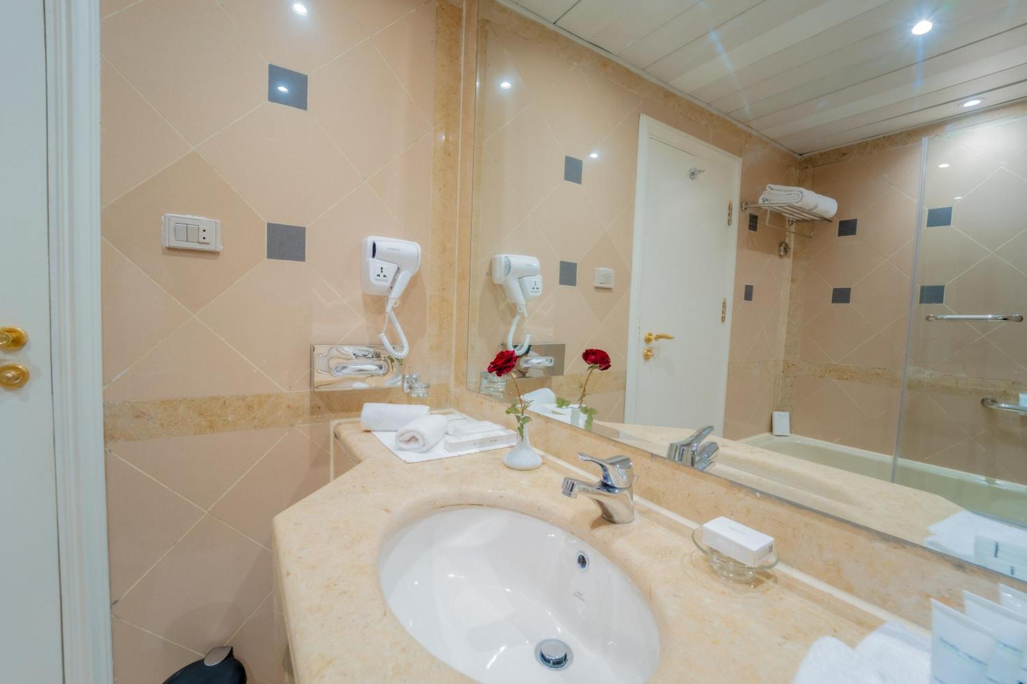 The Temple Hotel & Spa 樂蜀 外观 照片